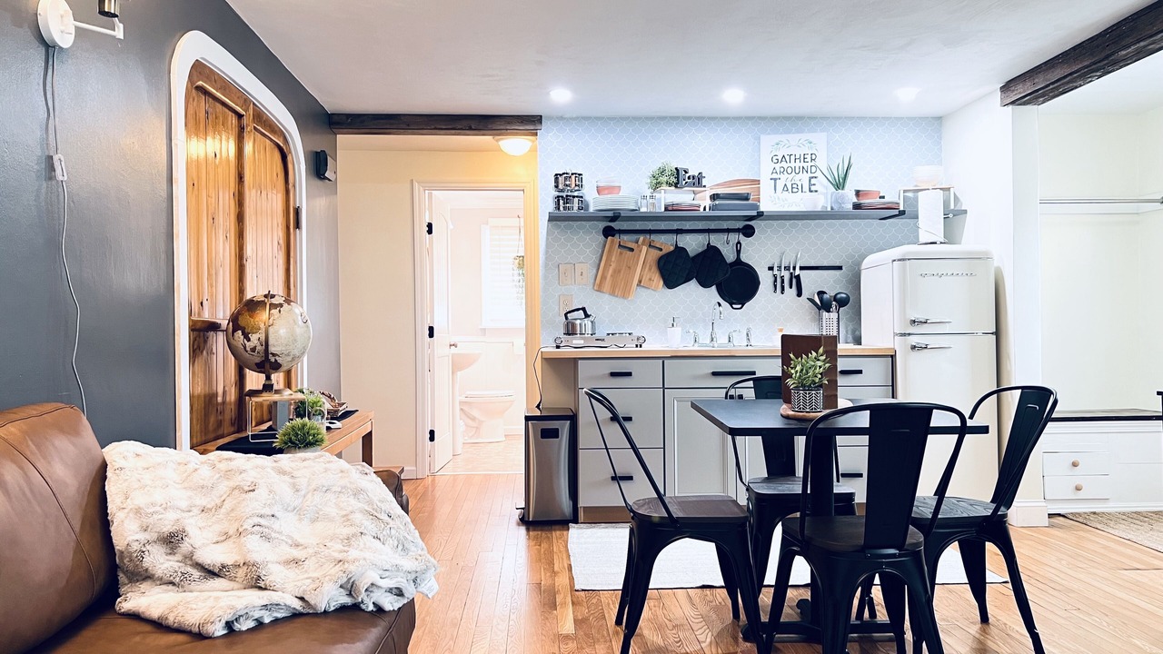 Photo of Livingroom in Howard