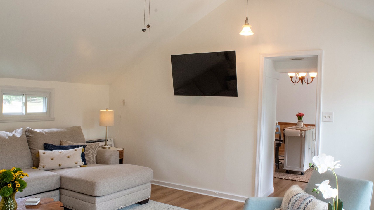 Photo of Livingroom in Bensalem