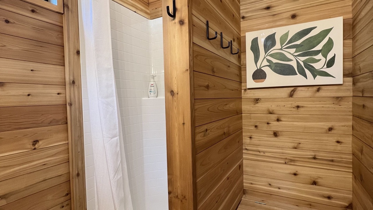 Photo of Bathroom in Logan