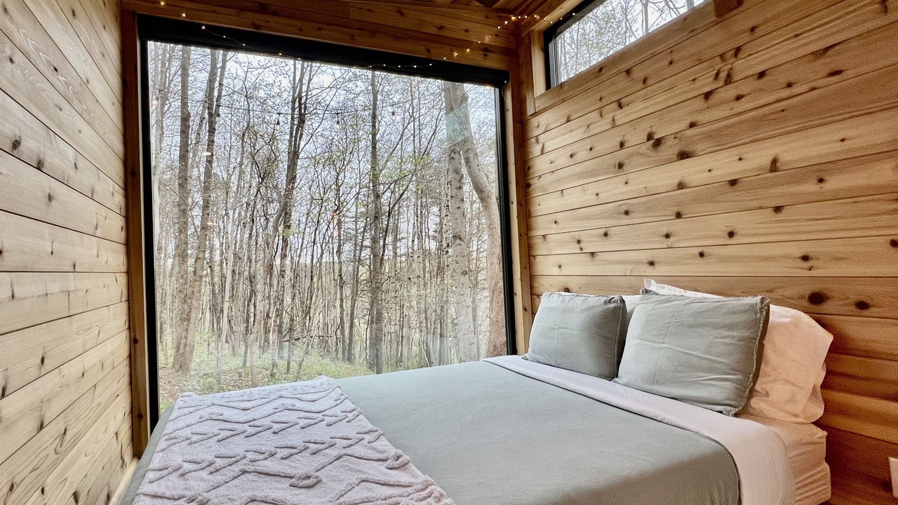 Photo of Bedroom in Logan