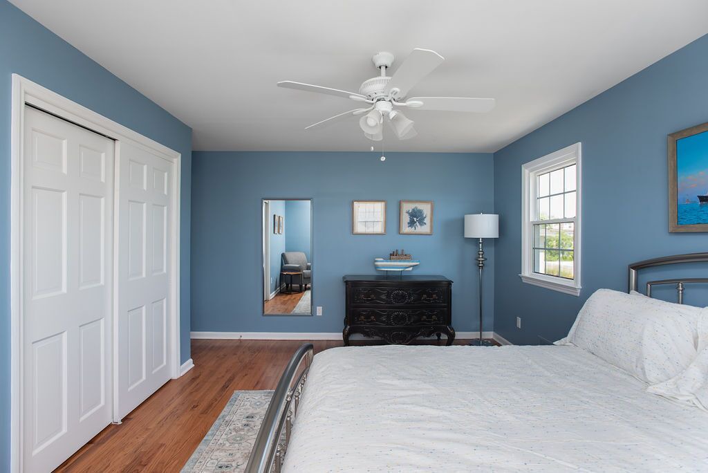 Photo of Bedroom in Spring Lake