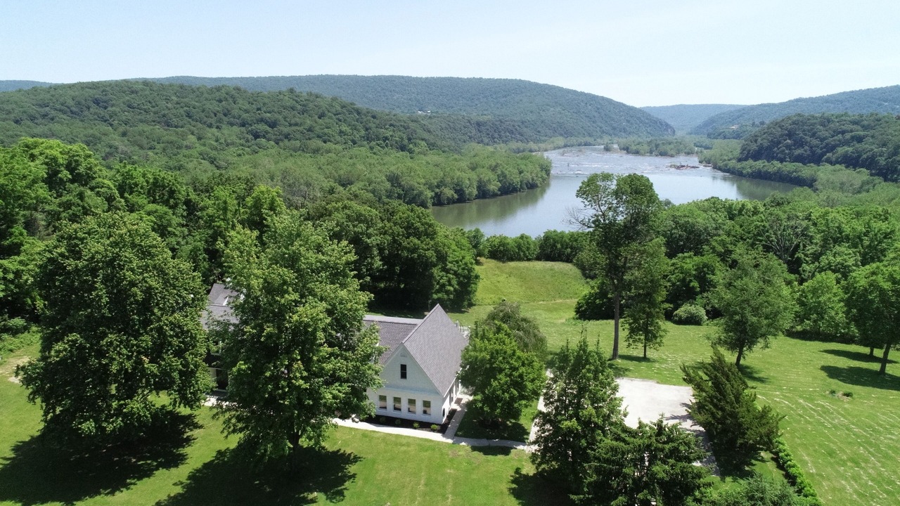Photo of Outdoor in Bakerton