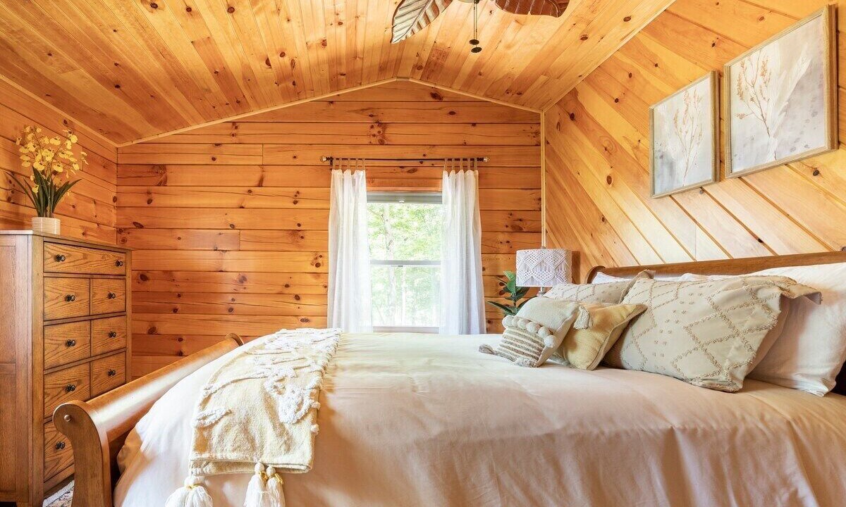 Photo of Bedroom in Carbon Hill