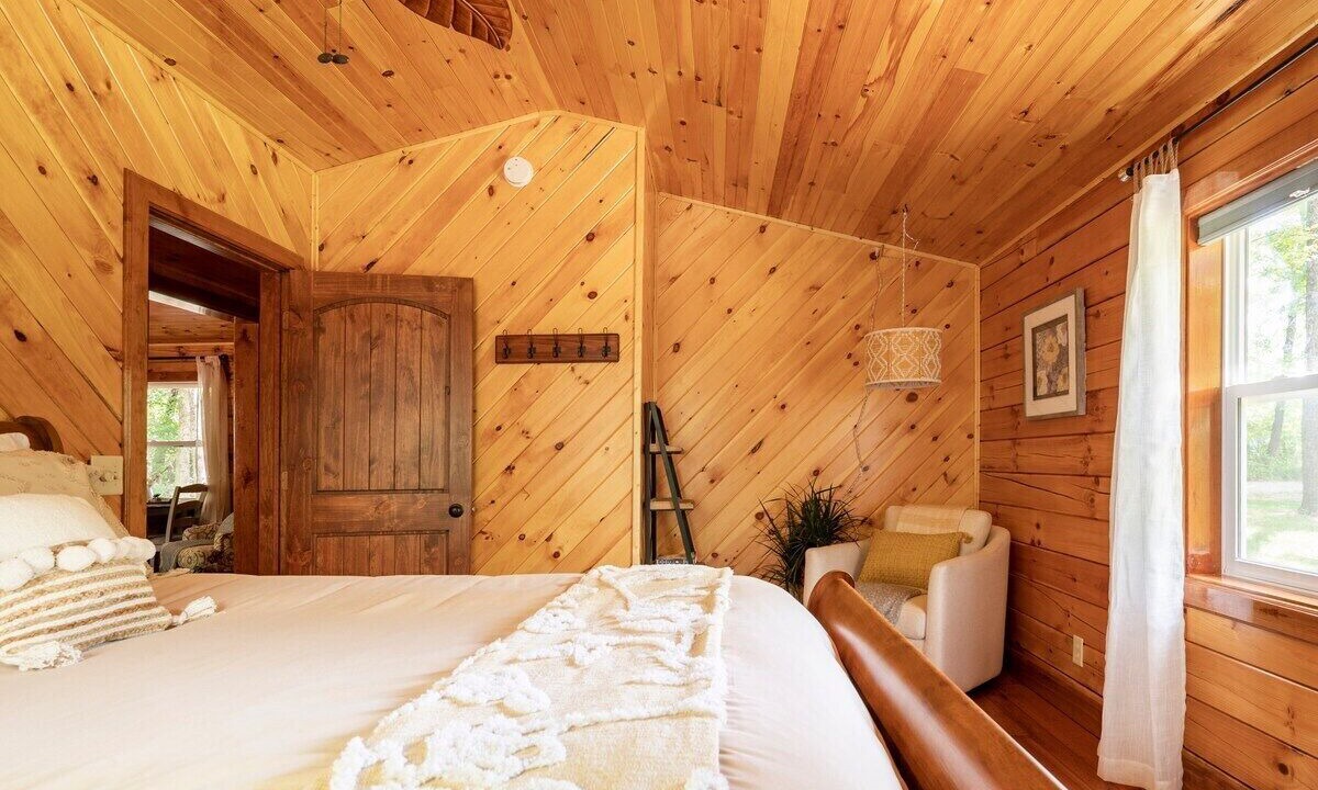 Photo of Bedroom in Carbon Hill