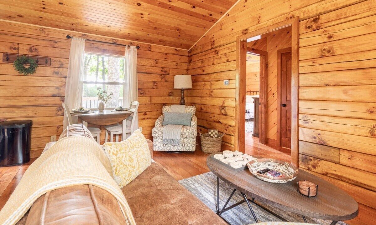 Photo of Livingroom in Carbon Hill