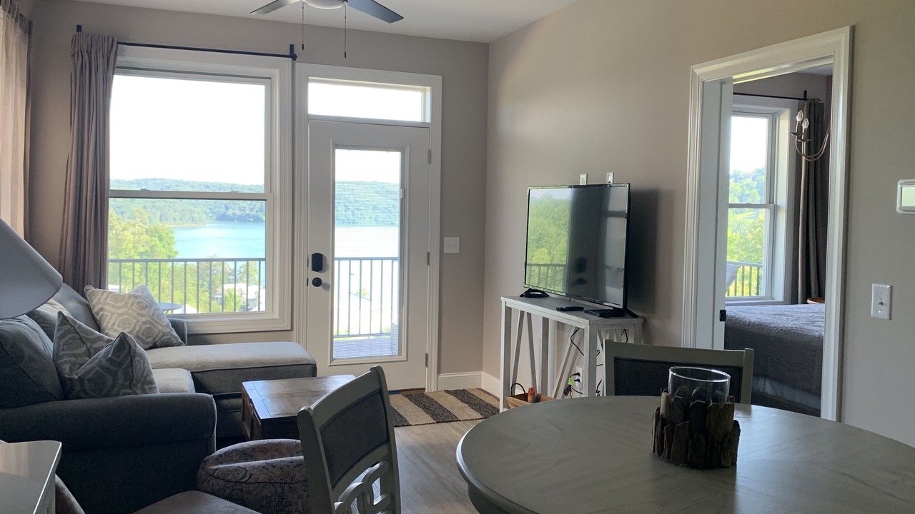 Photo of Livingroom in La Follette