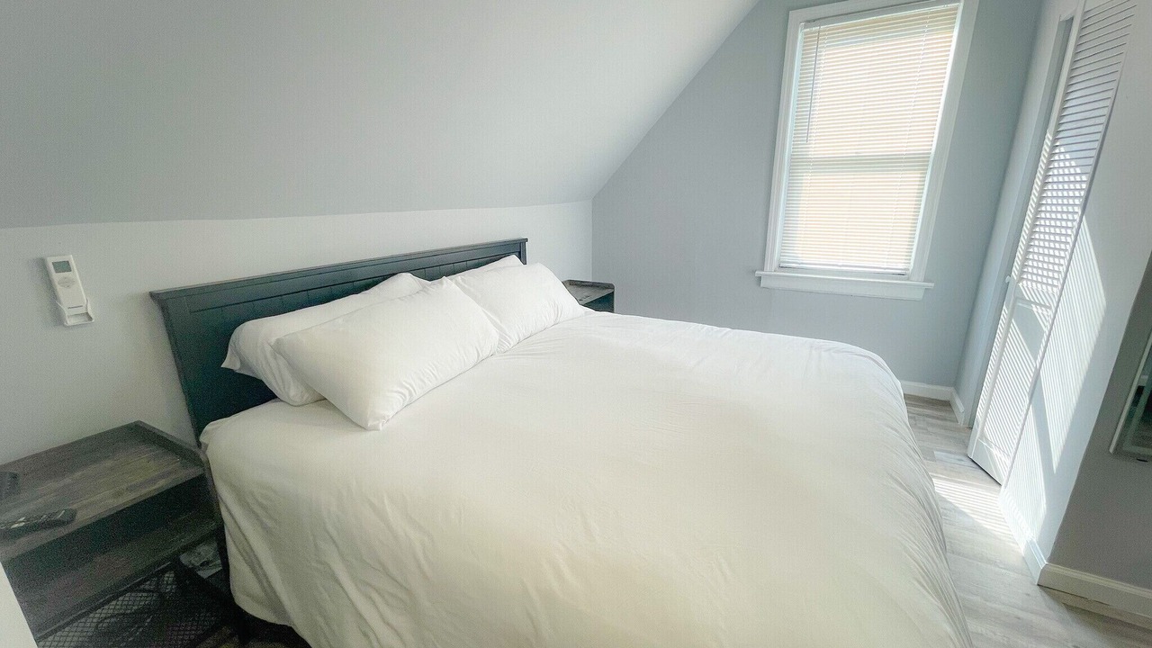 Photo of Bedroom in Bayonne