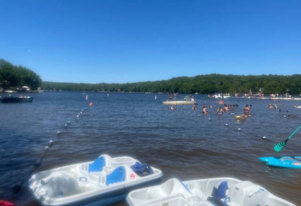Photo of Others in Lake Ariel