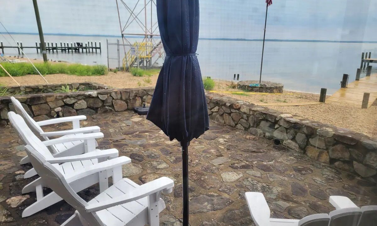 Photo of Outdoor in Issue