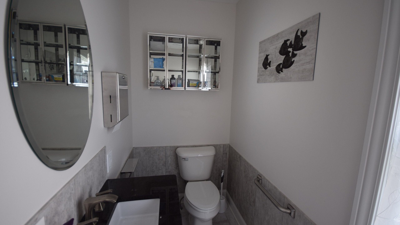 Photo of Bathroom in Lorain