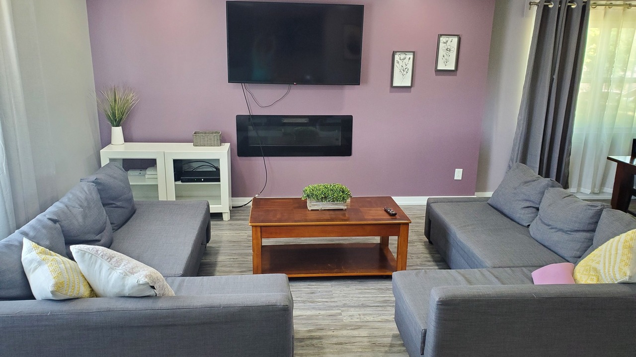 Photo of Livingroom in Scott Depot