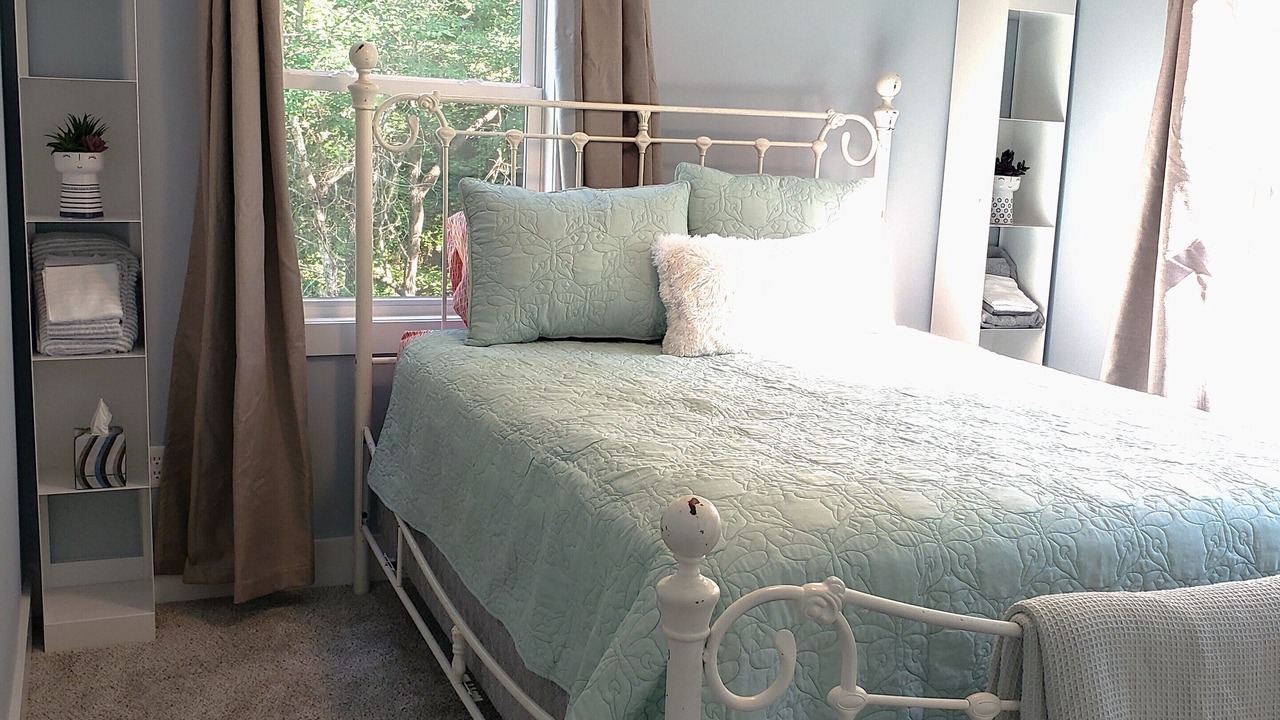 Photo of Bedroom in Point Lookout