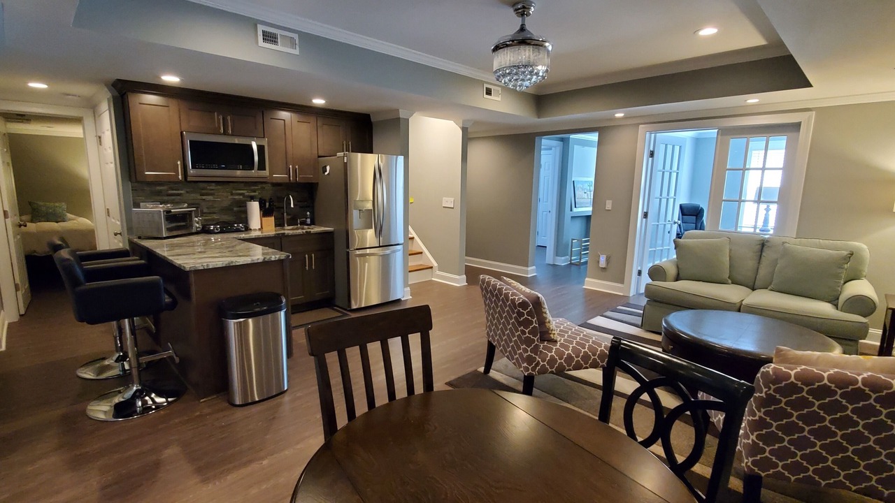 Photo of Livingroom in North Raleigh