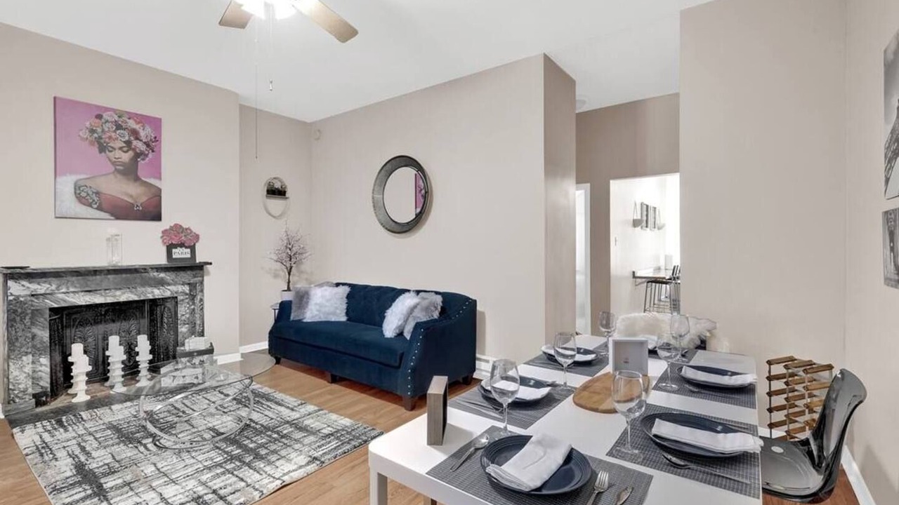 Photo of Livingroom in Gayborhood