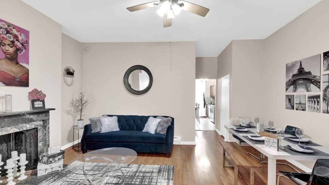 Photo of Livingroom in Gayborhood