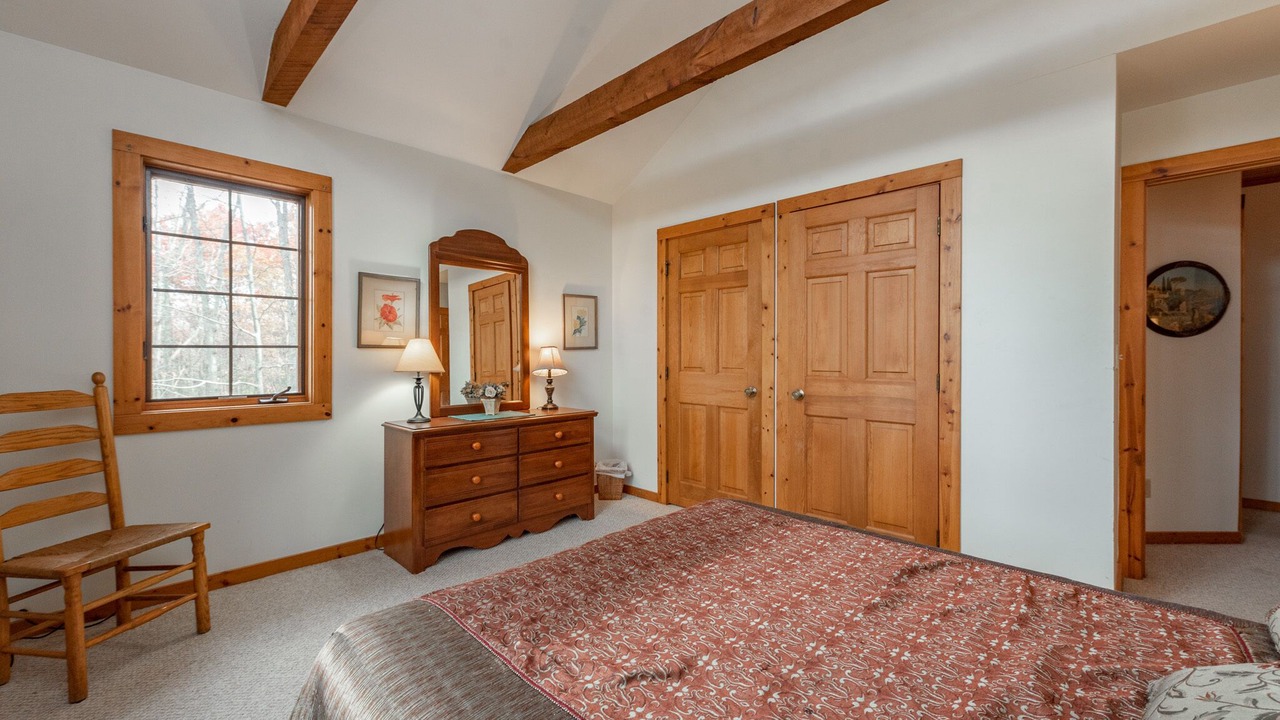 Photo of Bedroom in North Glade Hills