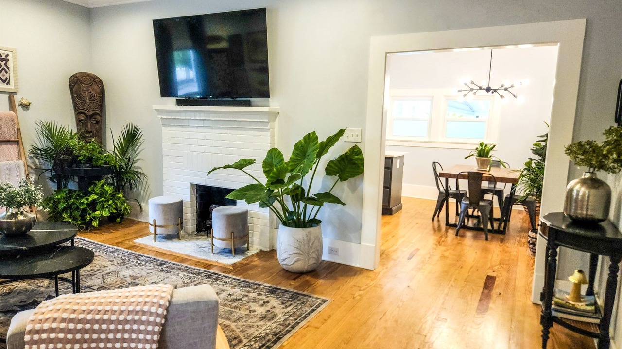 Photo of Livingroom in Knoxville