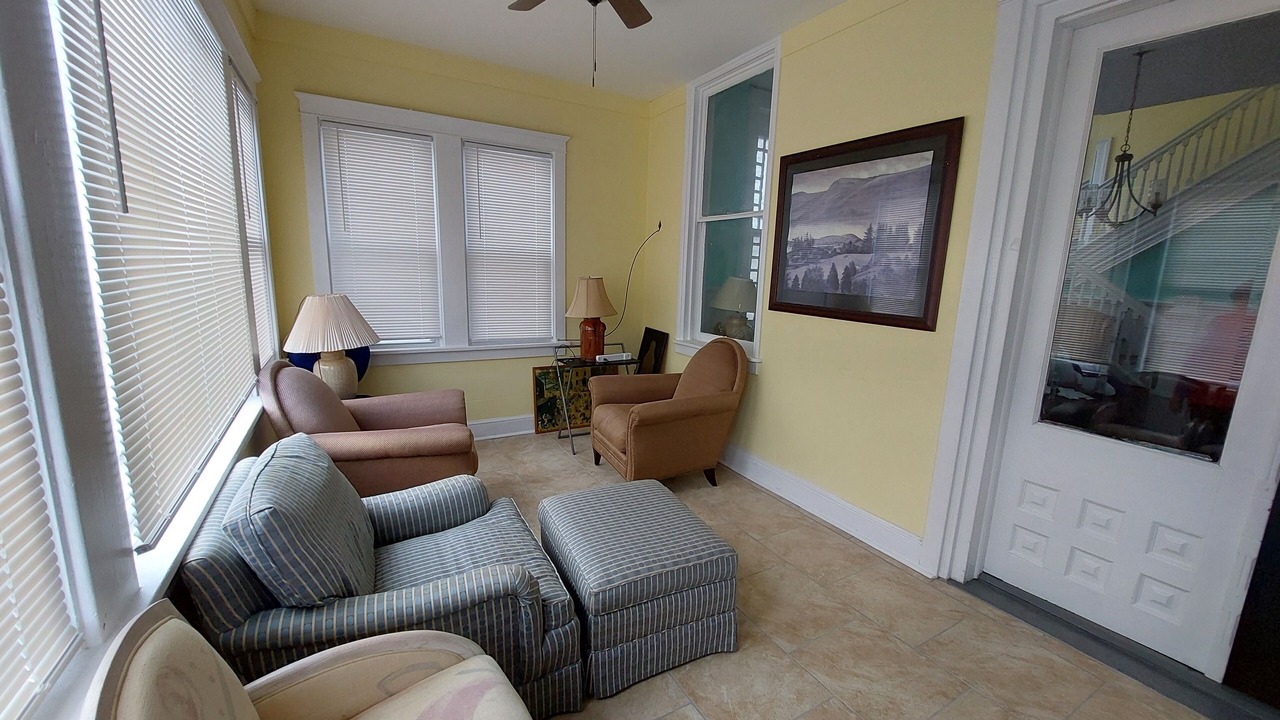 Photo of Livingroom in Ventnor City