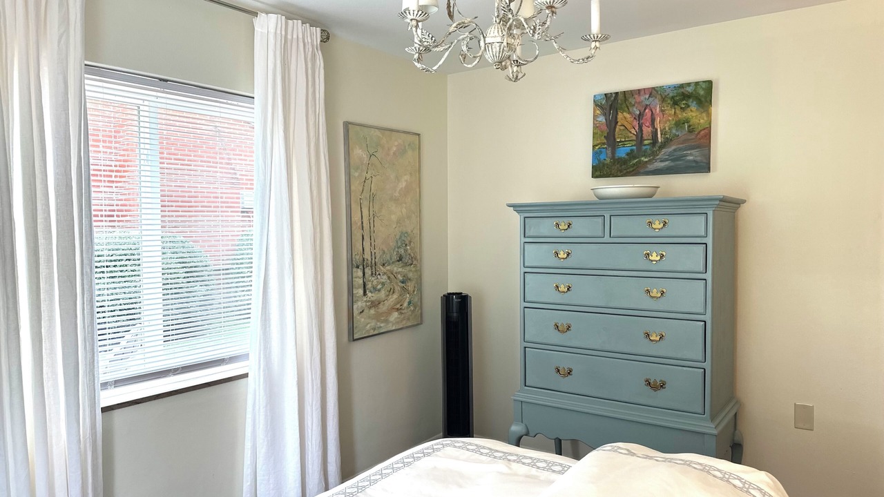 Photo of Bedroom in Lewisburg