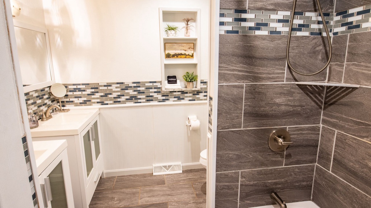 Photo of Bathroom in Summerlee