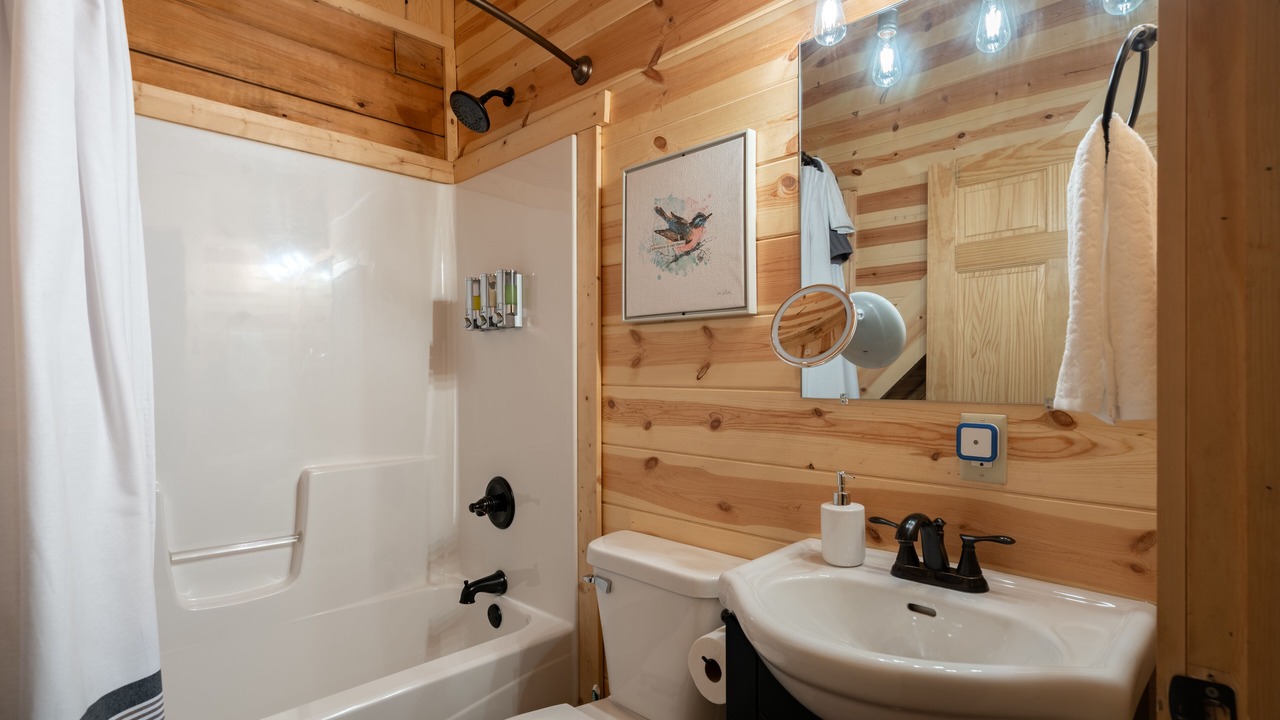 Photo of Bathroom in South Bloomingville