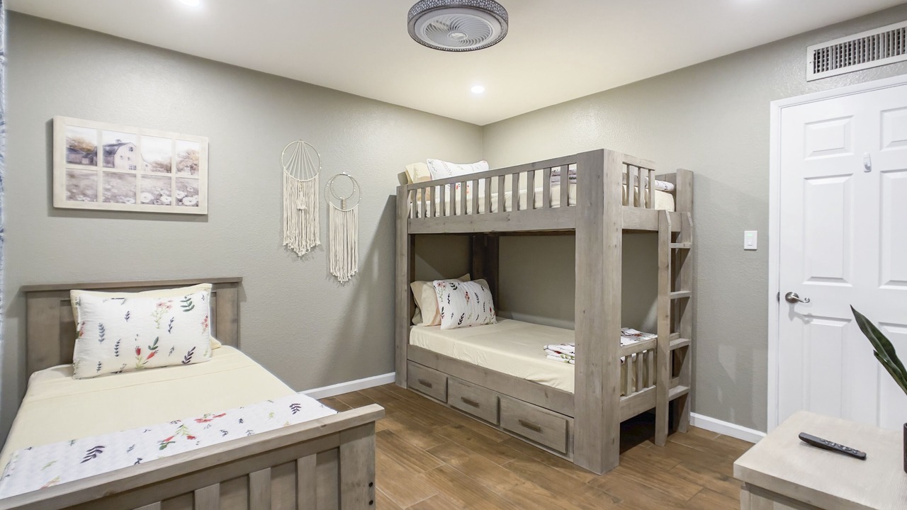 Photo of Bedroom in Cox Heights
