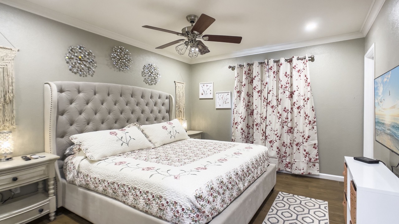 Photo of Bedroom in Cox Heights