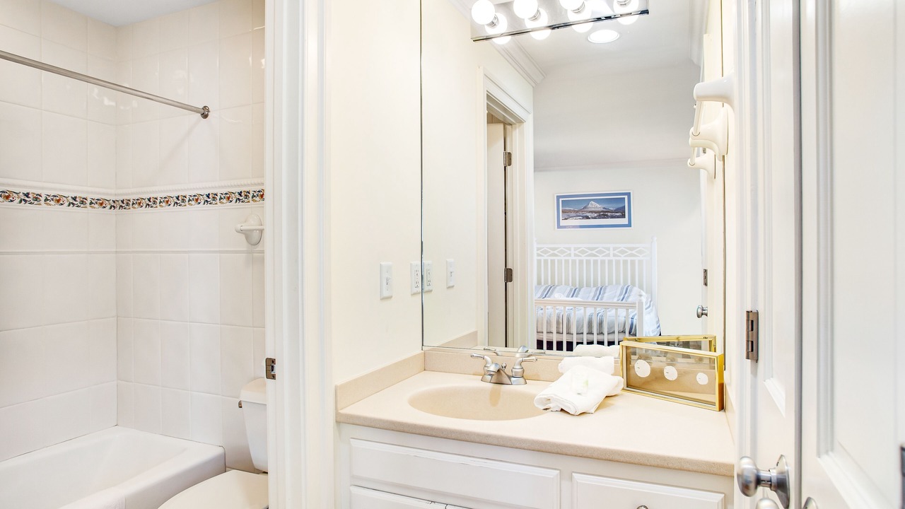 Photo of Bathroom in North Shores
