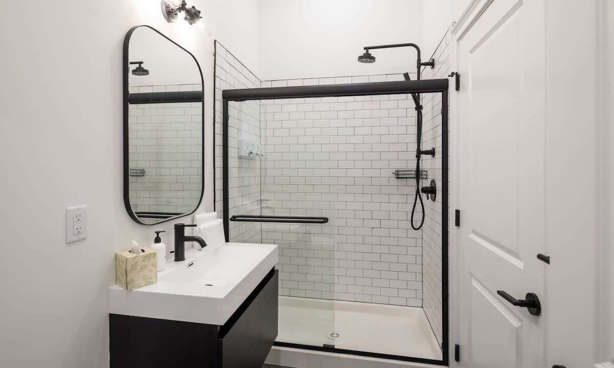 Photo of Bathroom in Rittenhouse Row