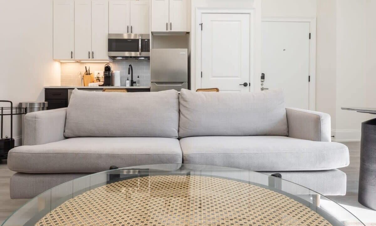 Photo of Livingroom in Rittenhouse Row