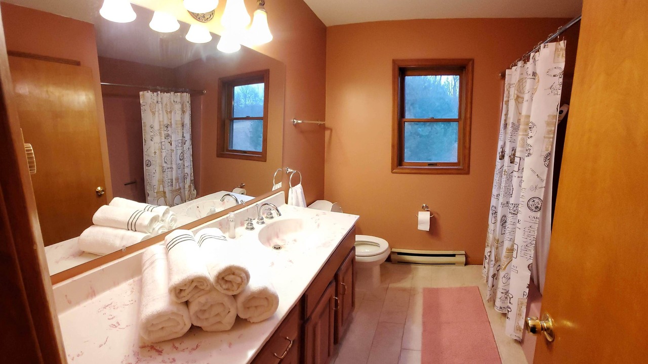 Photo of Bathroom in Jonas
