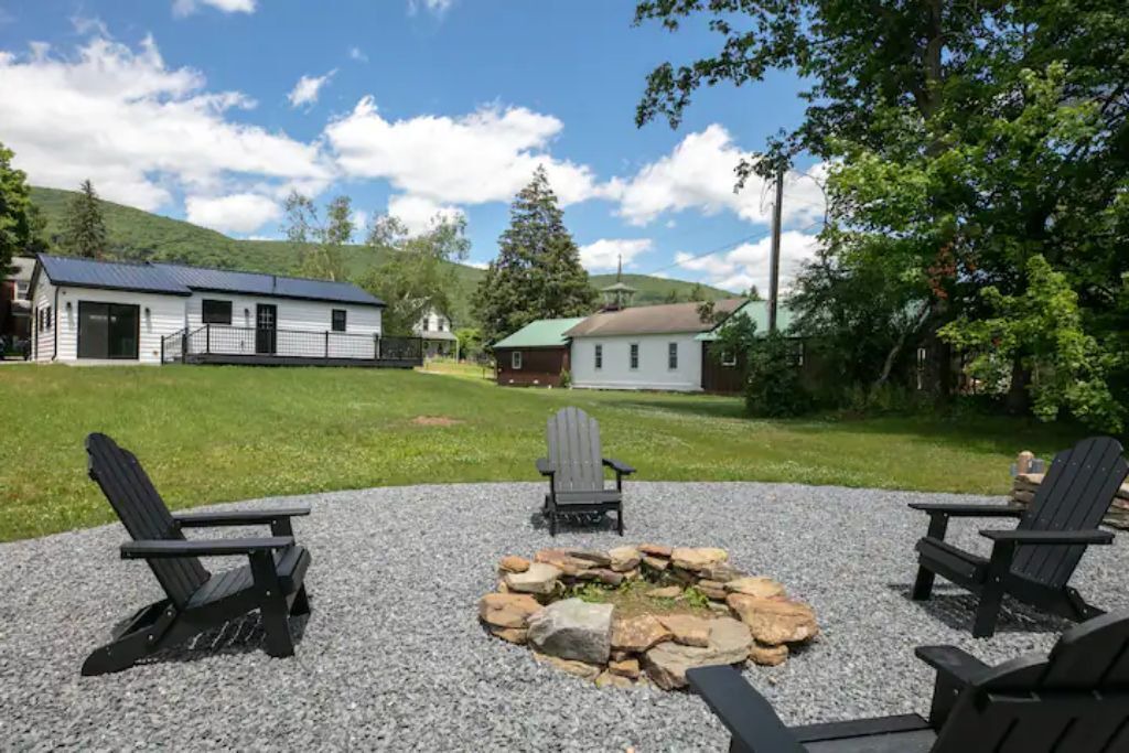 Photo of Outdoor in Gaines