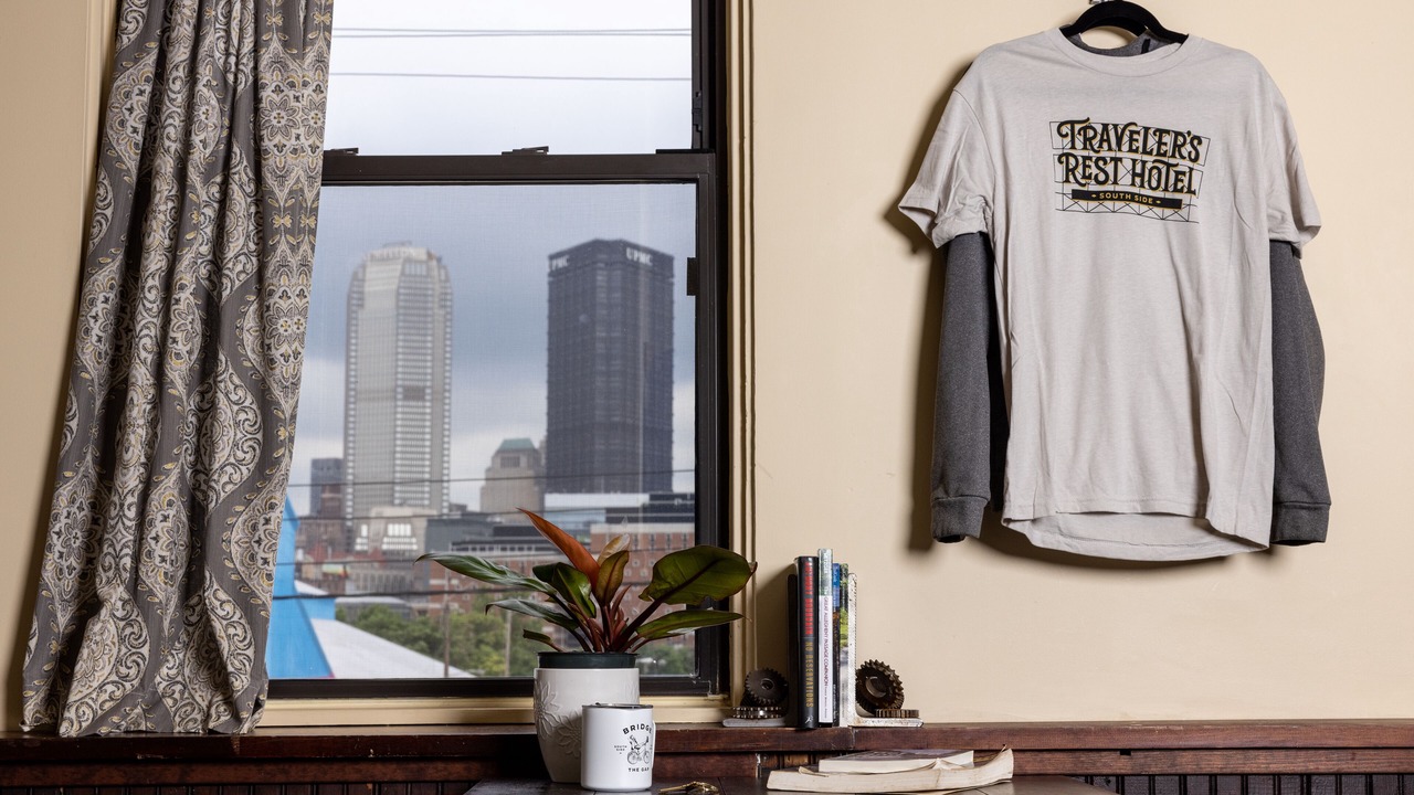 Photo of Bedroom in South Side Slopes