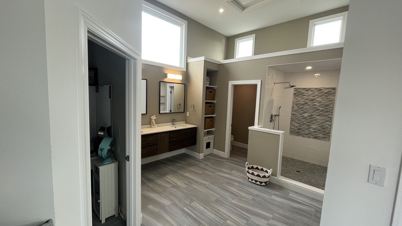 Photo of Bathroom in Loveladies