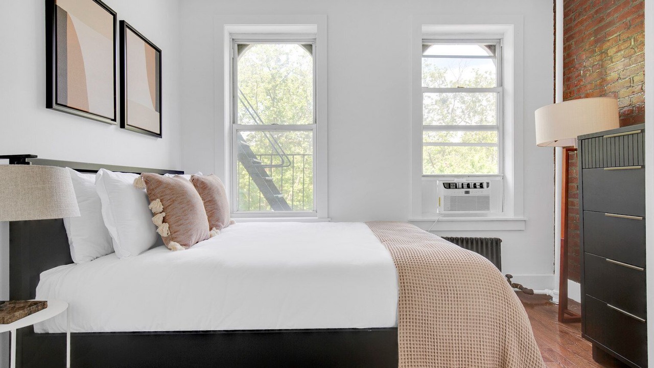 Photo of Bedroom in Chinatown