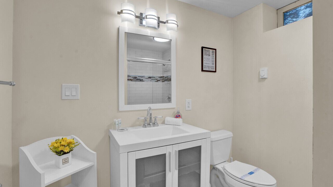 Photo of Bathroom in Henryville