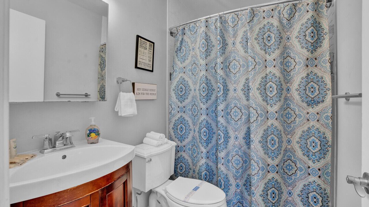 Photo of Bathroom in Henryville