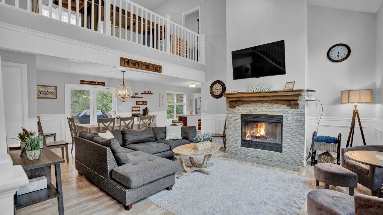 Photo of Livingroom in Henryville