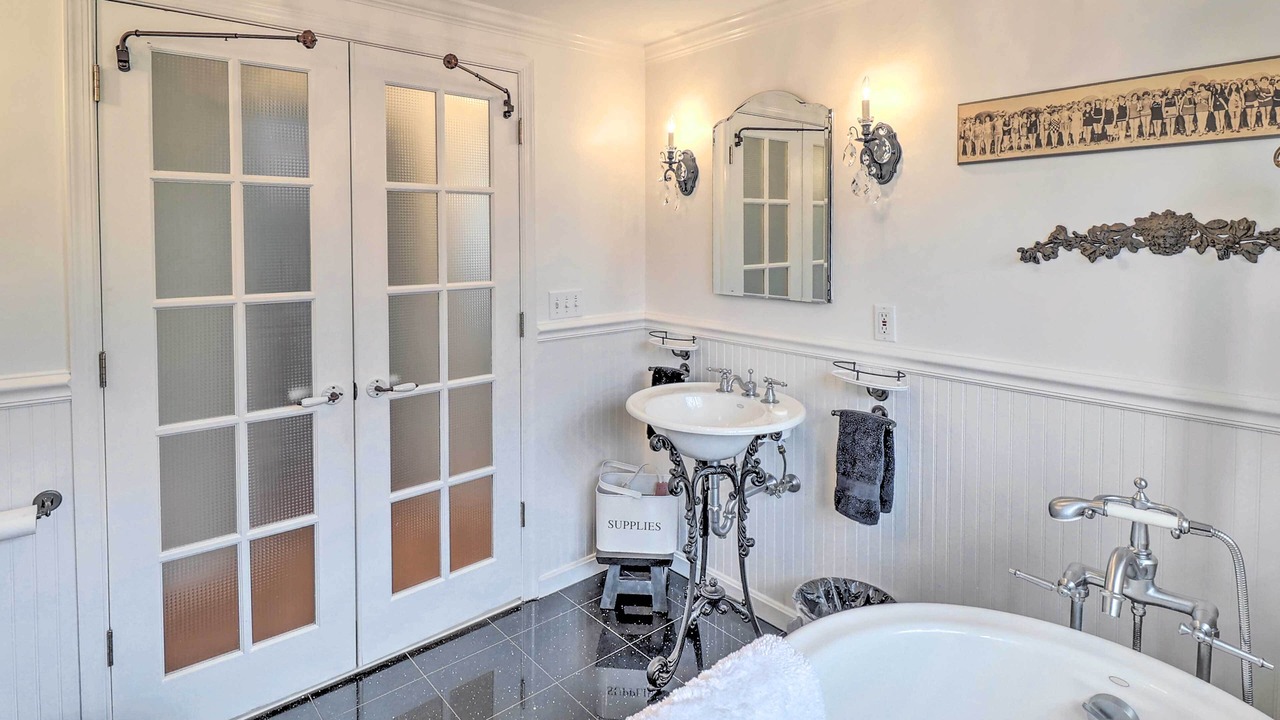 Photo of Bathroom in Grasonville