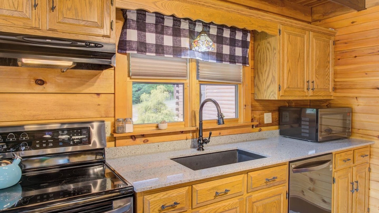 Photo of Kitchen in Cedarhurst