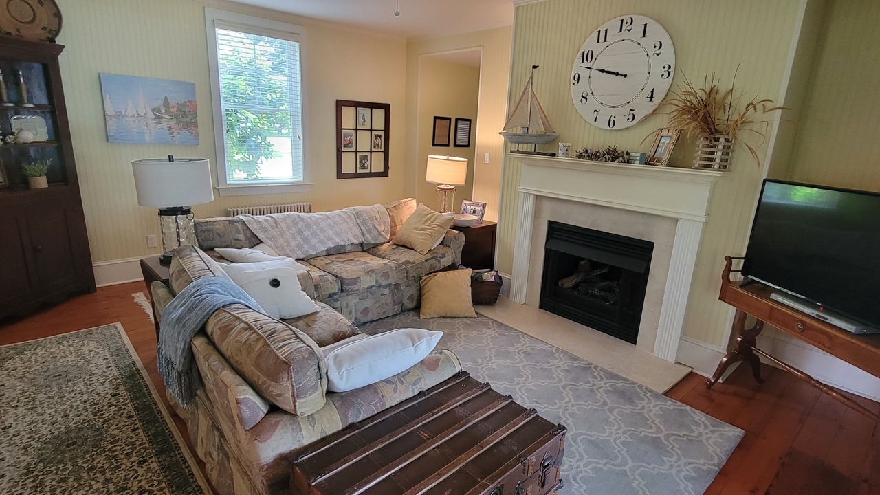 Photo of Livingroom in Galena