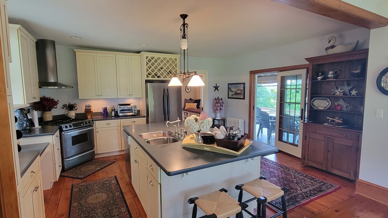 Photo of Kitchen in Galena