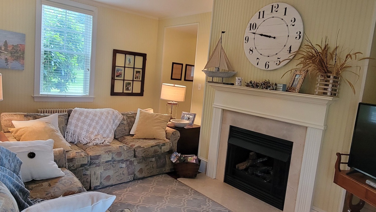Photo of Livingroom in Galena