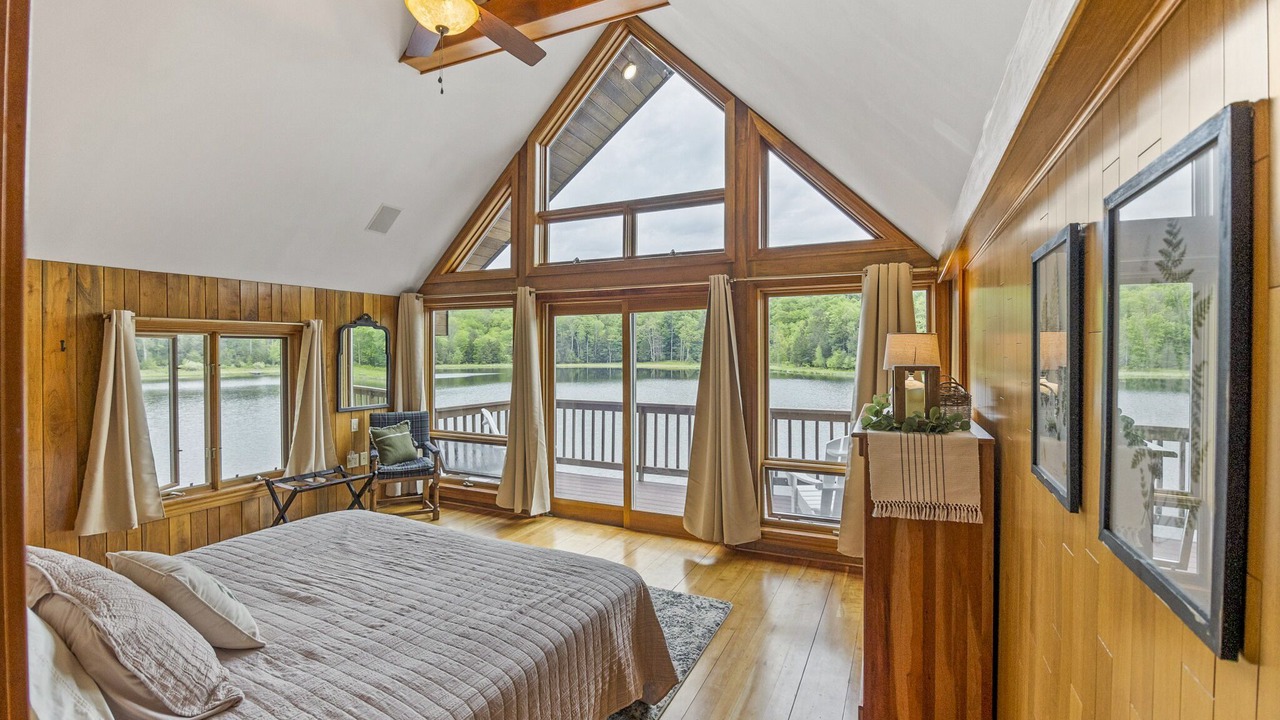Photo of Bedroom in Warren Center