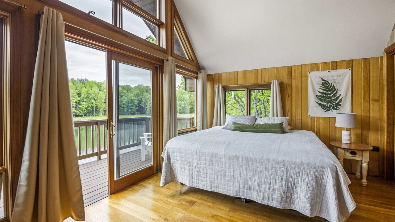 Photo of Bedroom in Warren Center