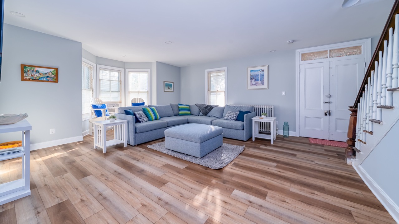 Photo of Livingroom in Cape May Court House