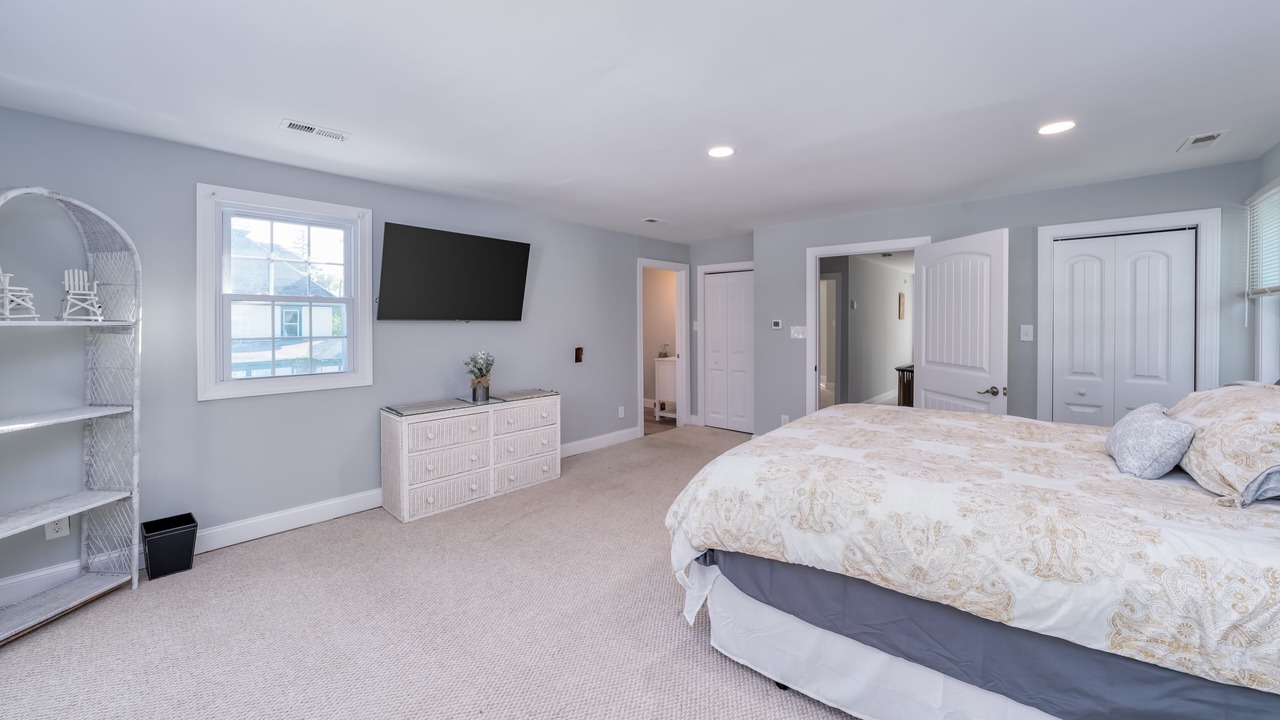 Photo of Bedroom in Cape May Court House