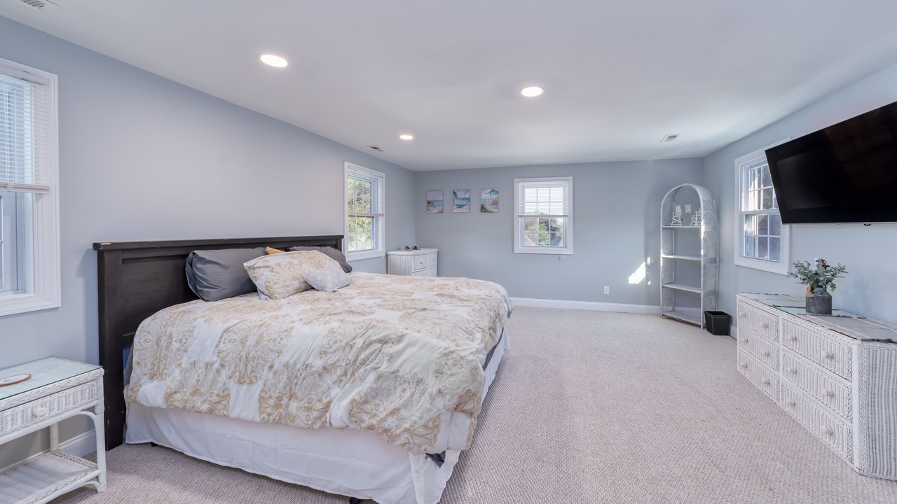 Photo of Bedroom in Cape May Court House