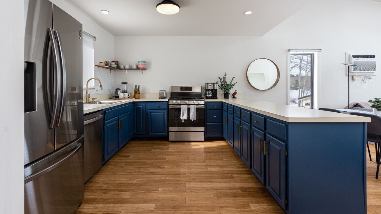Photo of Kitchen in Swan Lake