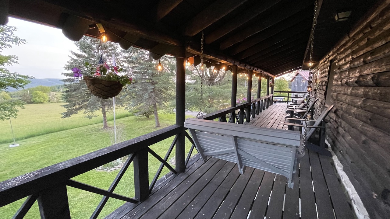 Photo of Patio Balcony in Middlebury Center